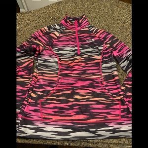 FILA lightweight throw over